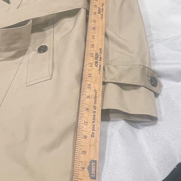 ANN TAYLOR! Sz: Small. Beige Trench-coat. Excellent Condition, impressive - Picture 7 of 9